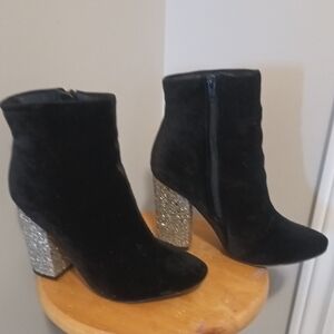 JustFab Besha Black Booties - Silver Glitter Block Heel - 8.5